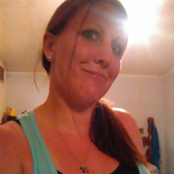 Meet your Posher, Holly - Picture 1 of 1